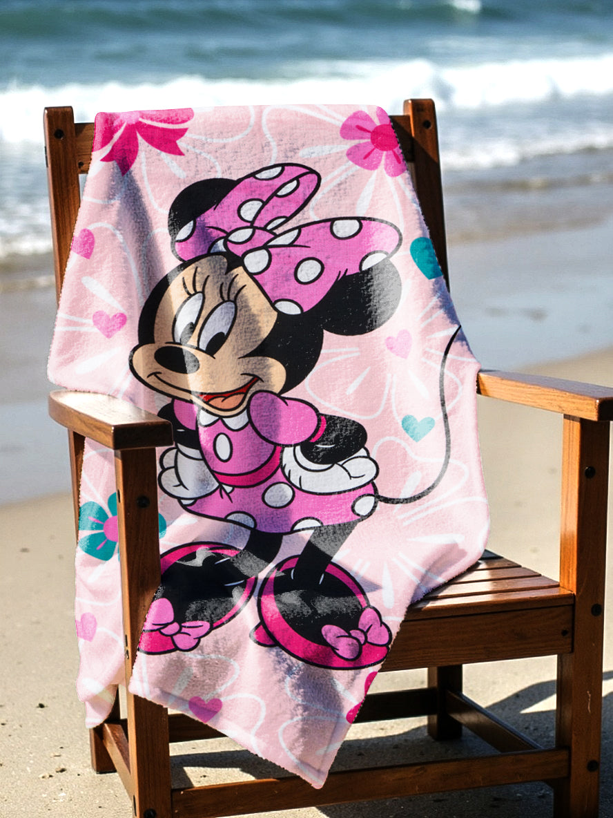 BEACH TOWEL 27"x54"- Minnie Mouse “Pretty Scene” (SOLID PACKING 24 TOWELS PER CASE)