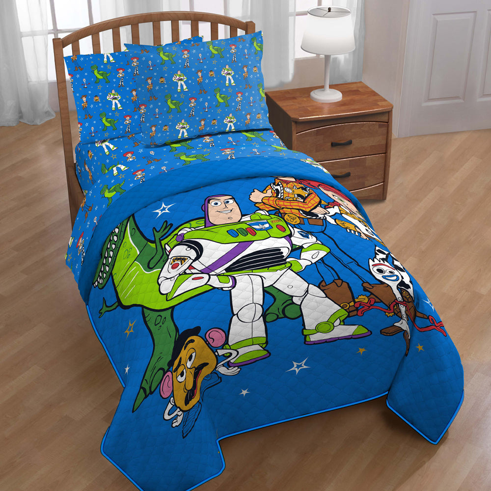 "Fairgrounds Stars" Toy Story Twin/Full Disney Bedspread