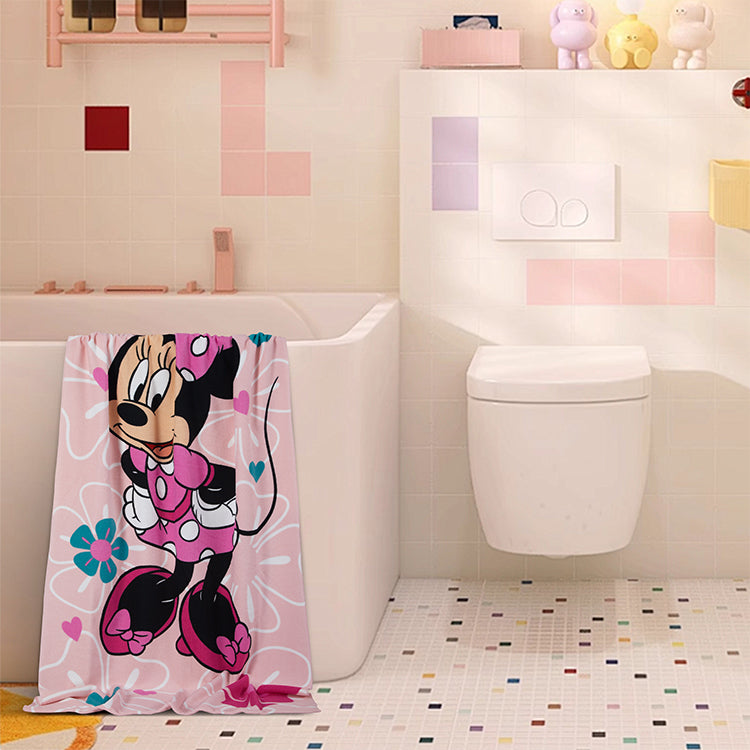 “Pretty Scene” Minnie ”27"x54" Disney Beach Towel